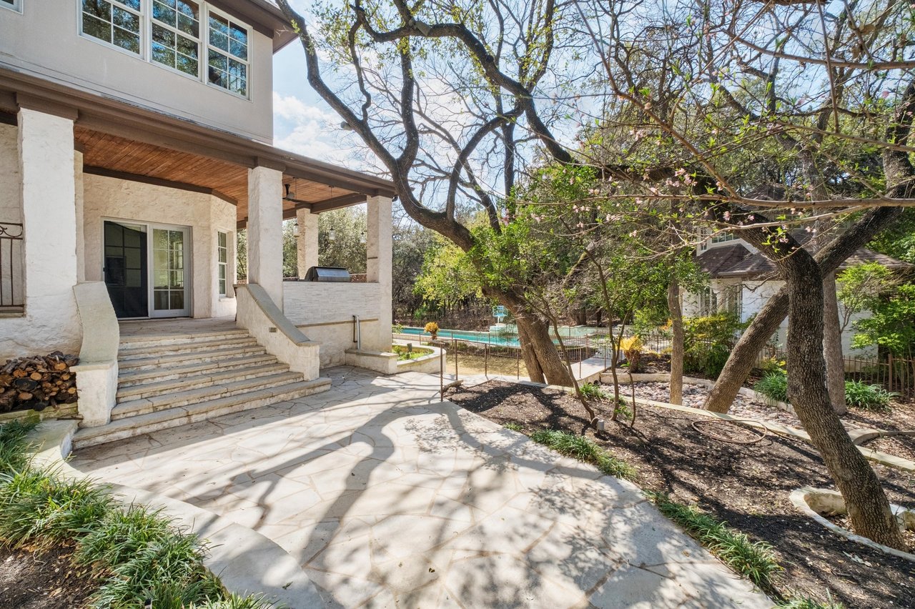 2900 Meandering River Court