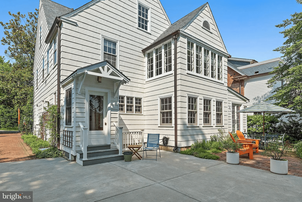 11 Southgate Ave