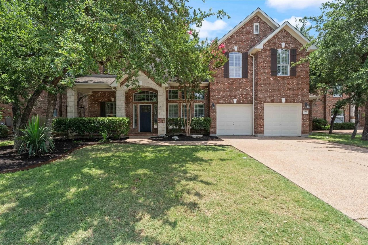 6911 Magenta Ln