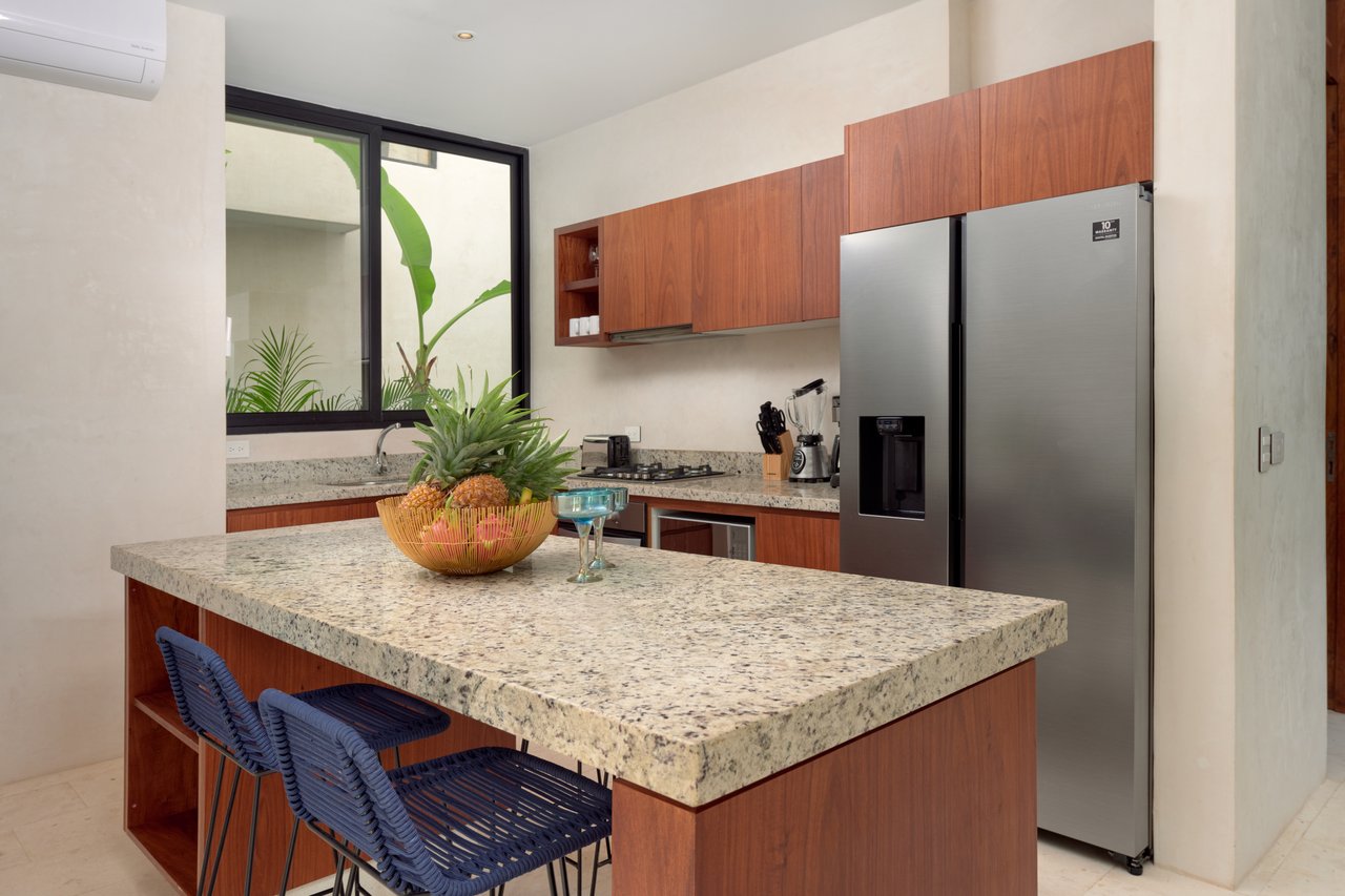 Casa Lydia | 3BR Villa w/ Walk-Out Pool Suite