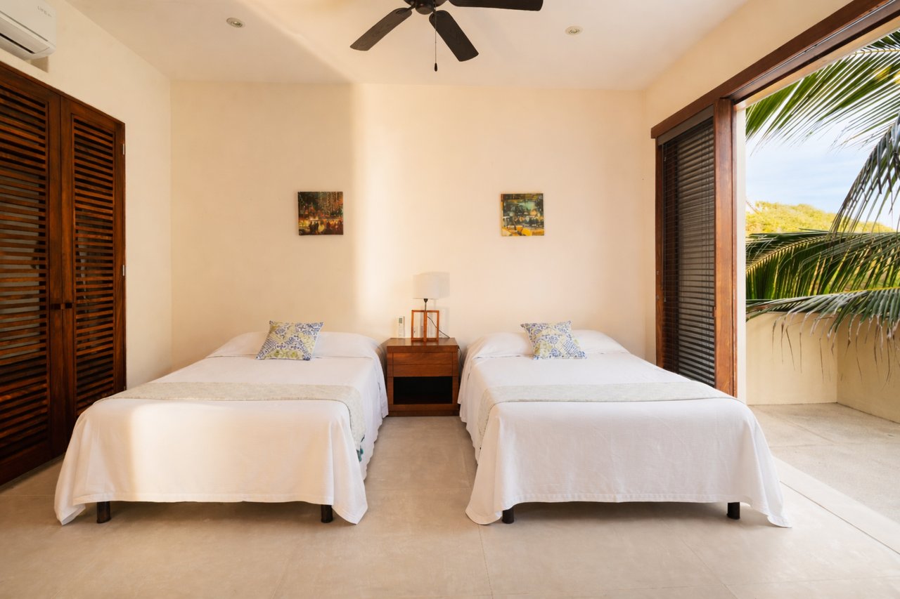 Marea Beachfront Villa C13