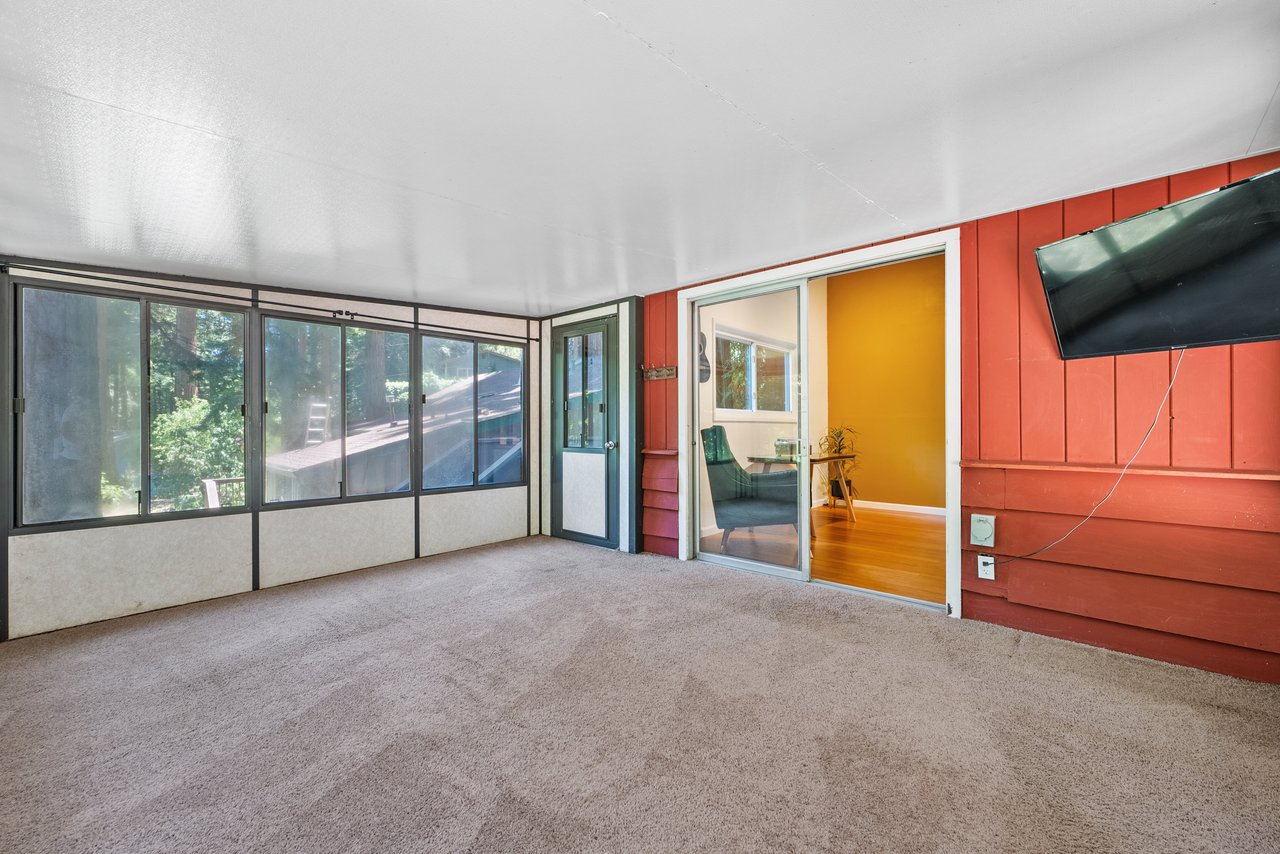 620 Knoll Way, Felton
