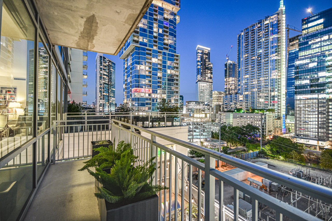 222 West Ave #1101