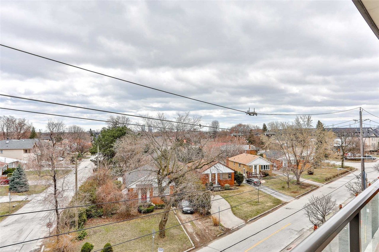 8 Fieldway Rd Unit: 401