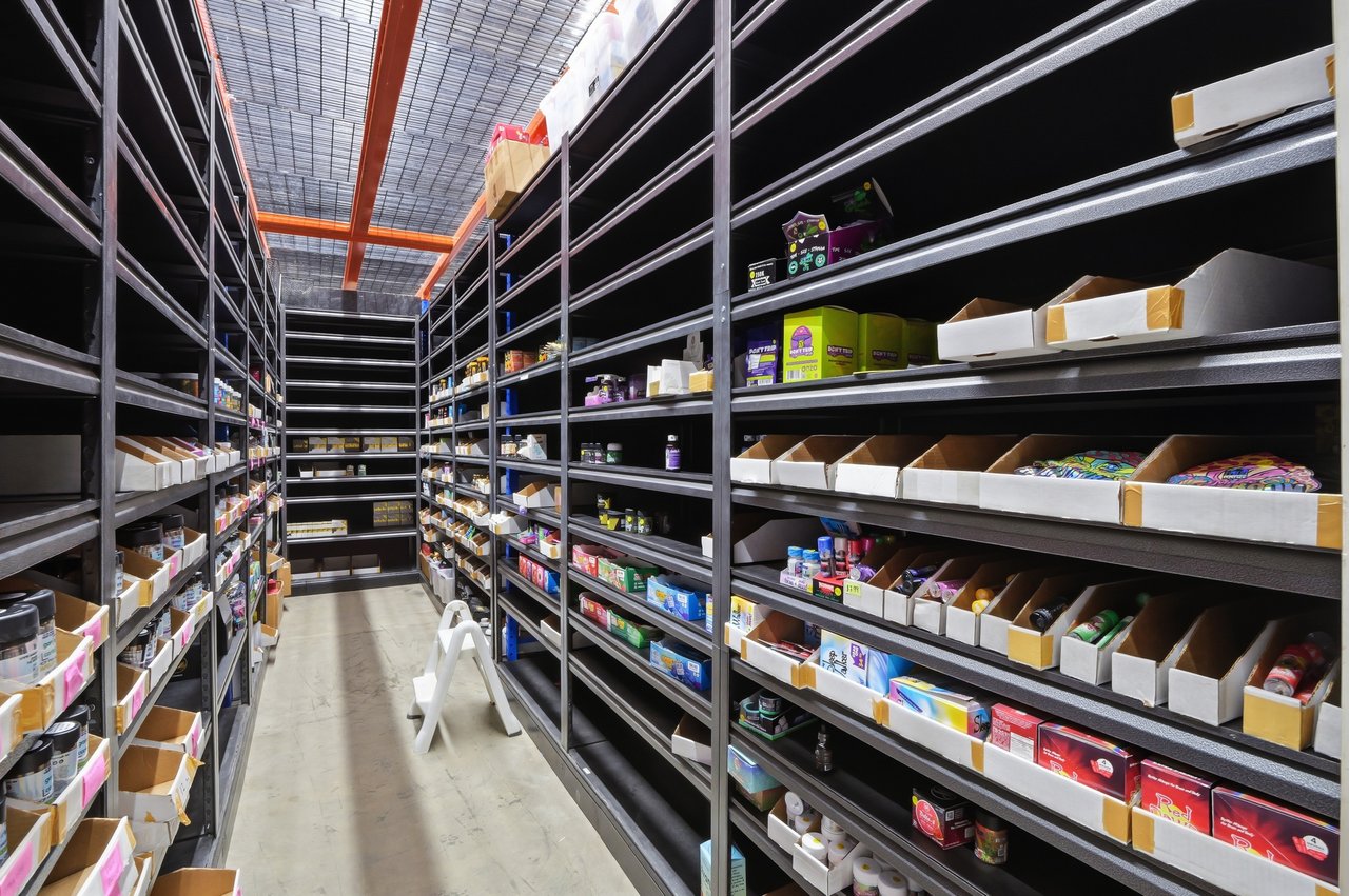 Cannabis-Approved Industrial Opportunity | 10,000 SF