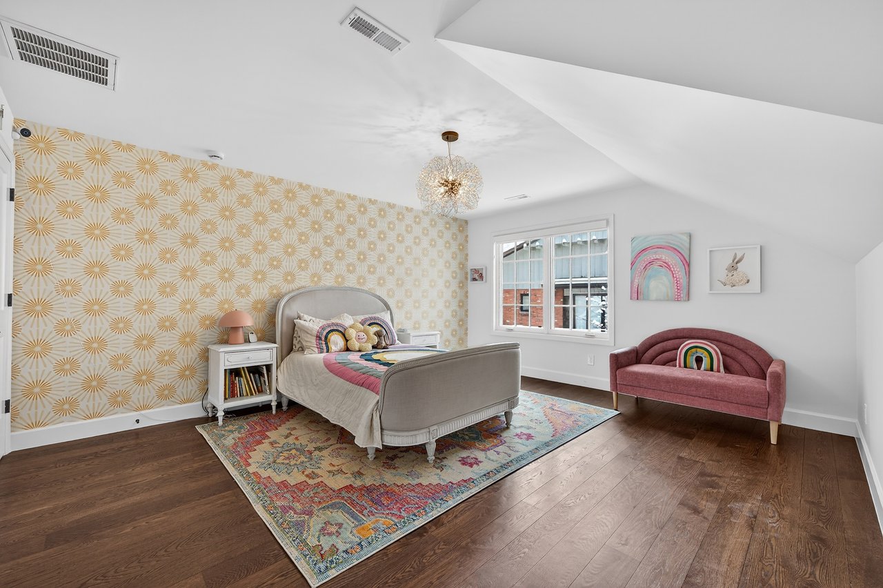 Stunning Home On The Rolling Hills Golf Course