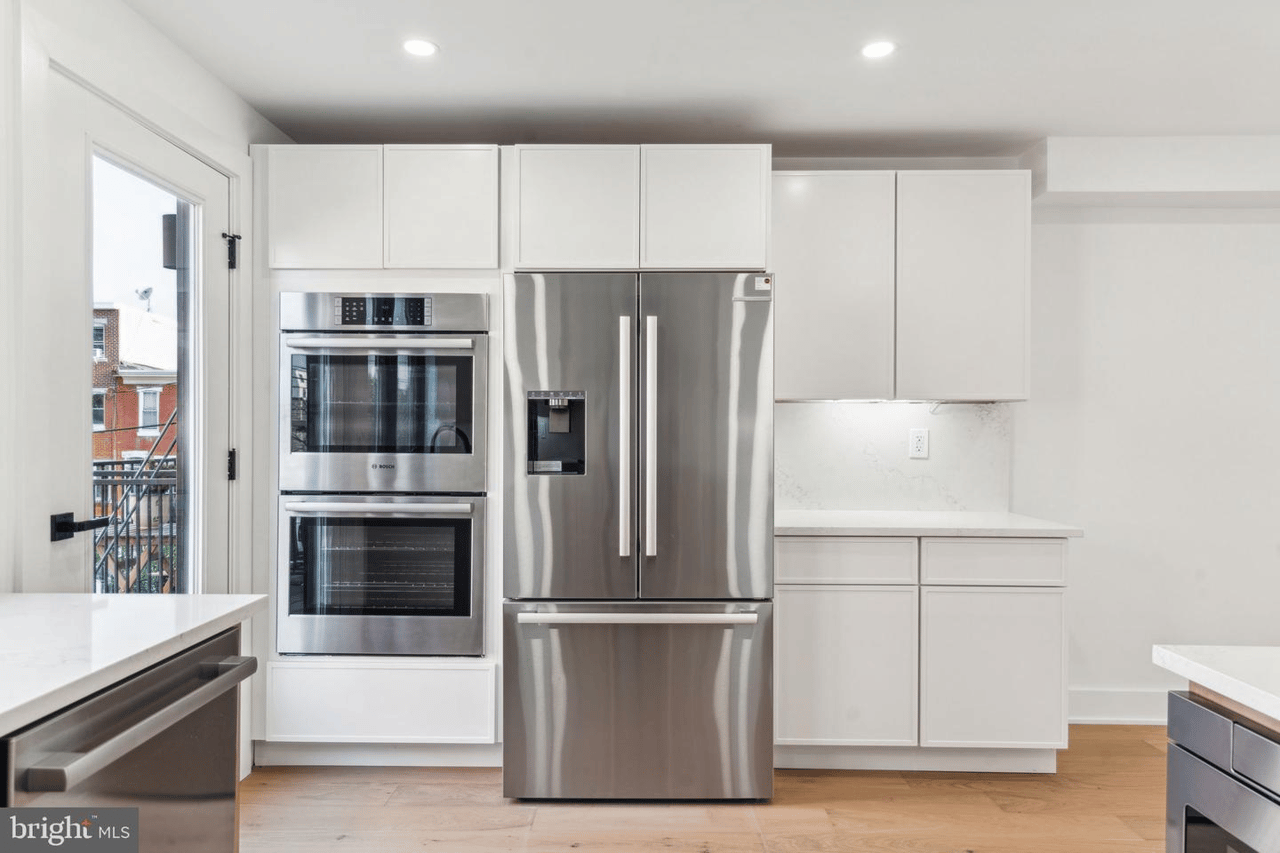 930 S Bonsall St, Philadelphia, PA 19146