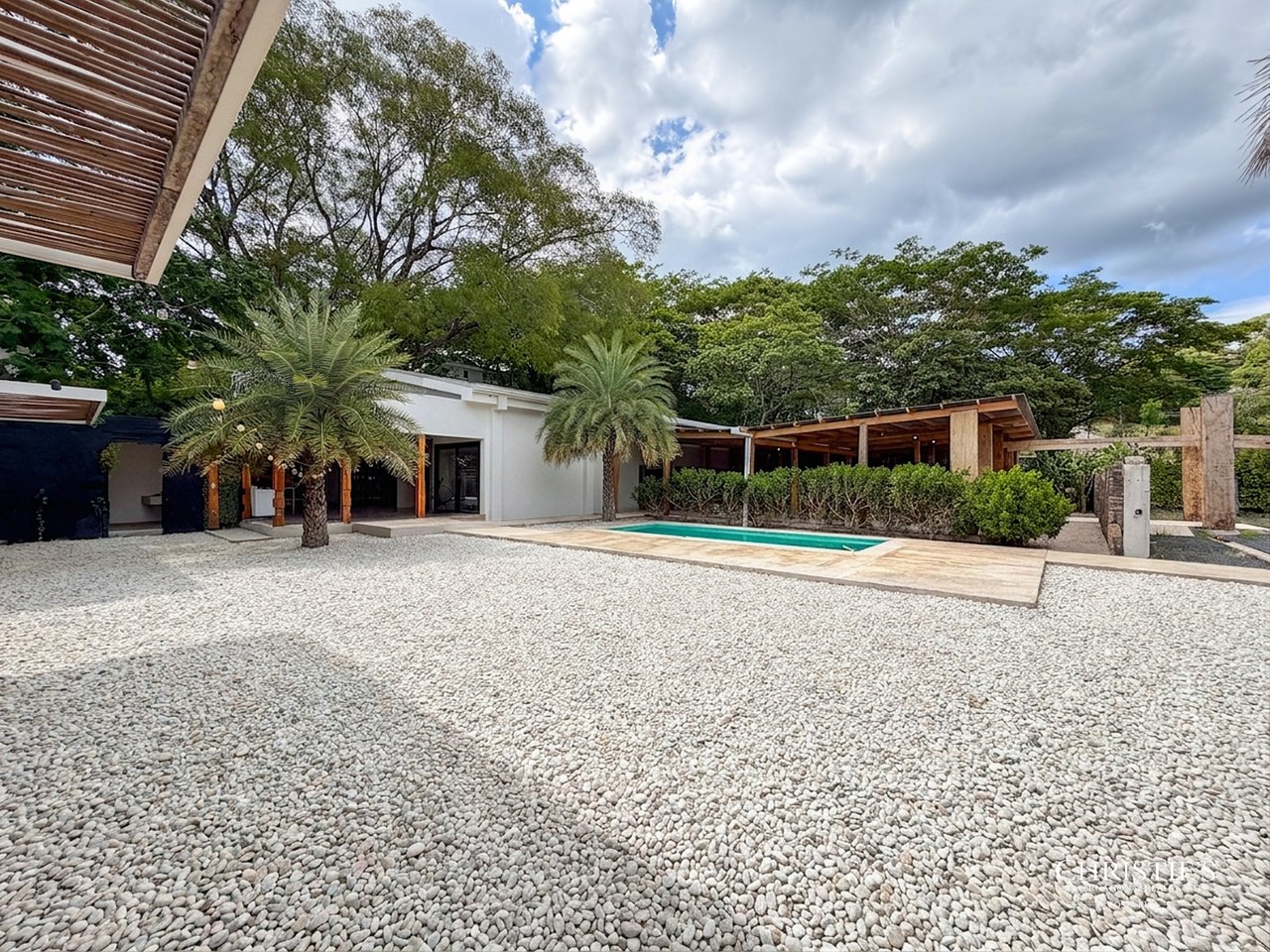 El Moro | Prime Commercial Investment Opportunity in Tamarindo