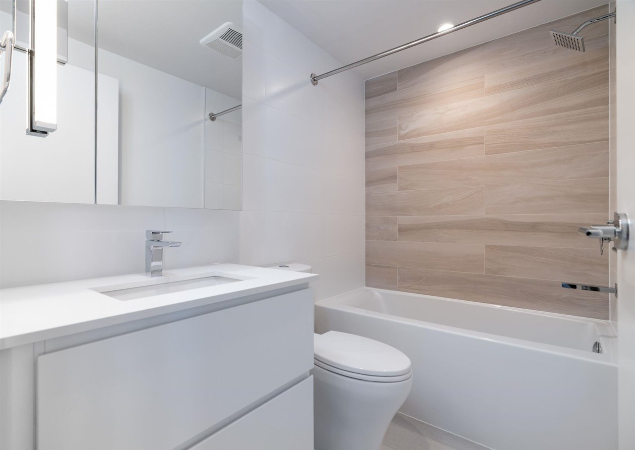 13655 Fraser Hwy, #2105