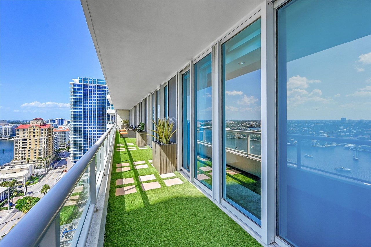1 N Fort Lauderdale Beach Blvd 1905