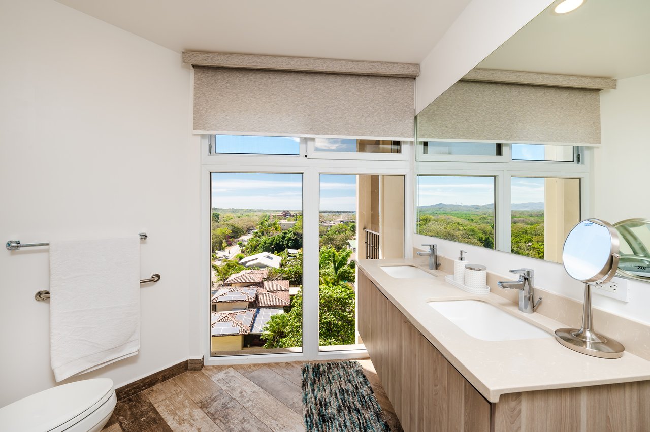 Penthouse 32 | Luxury Ocean-View Condo at Peninsula Langosta