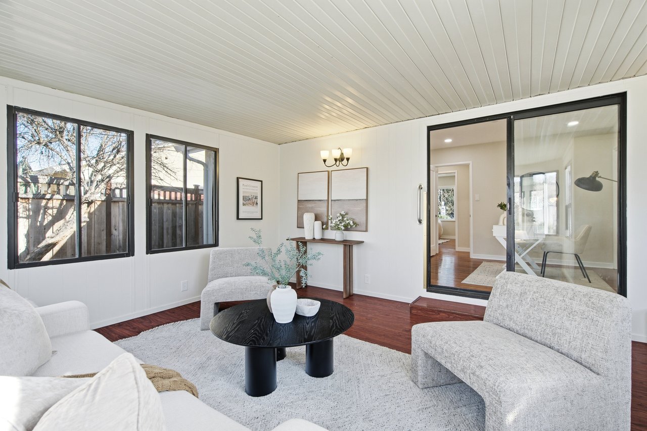 946 Los Padres Boulevard