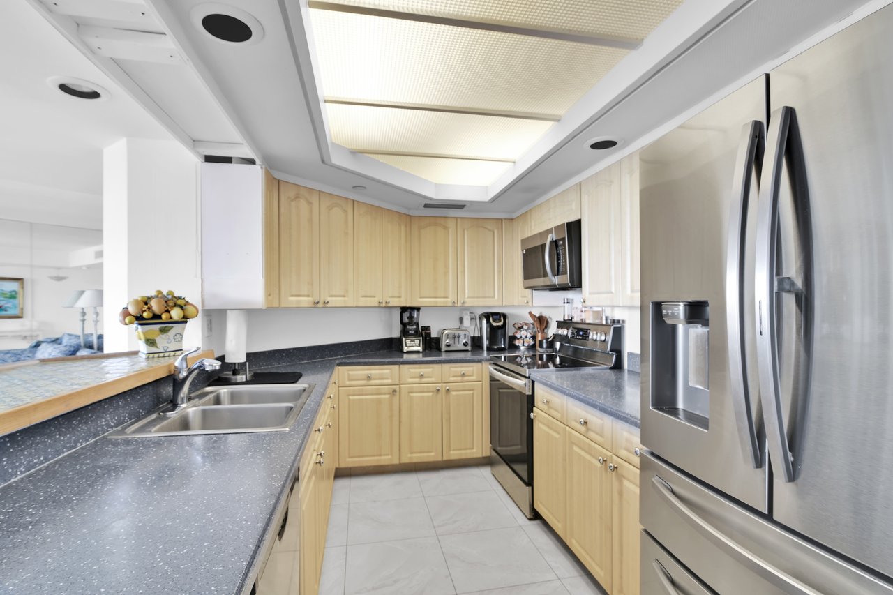 120 SE 5th Ave, Unit 331