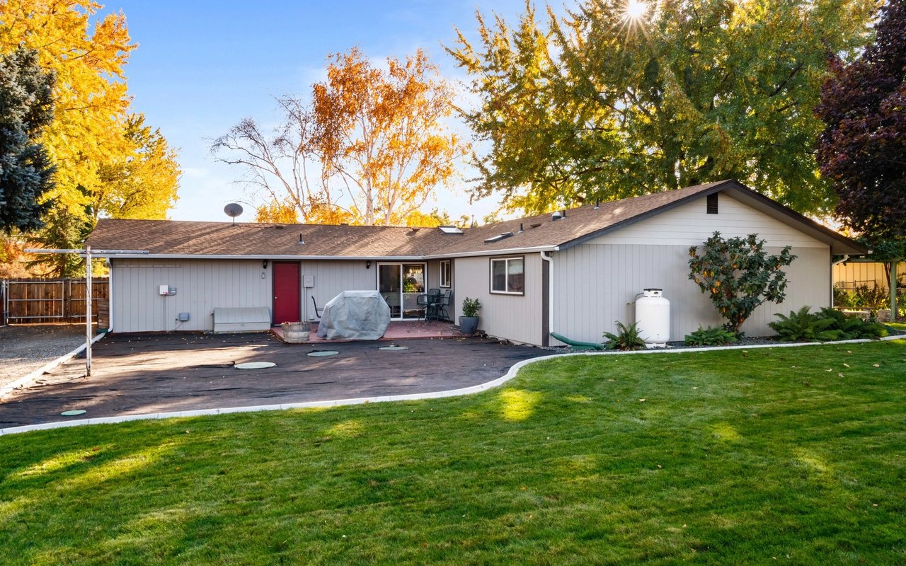 Renovated Pasco Home With Shop