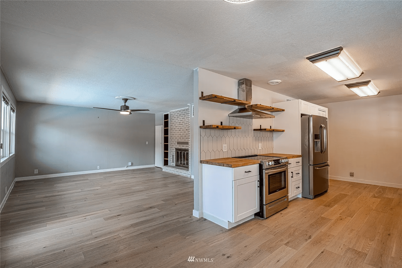 420 E Eli Avenue