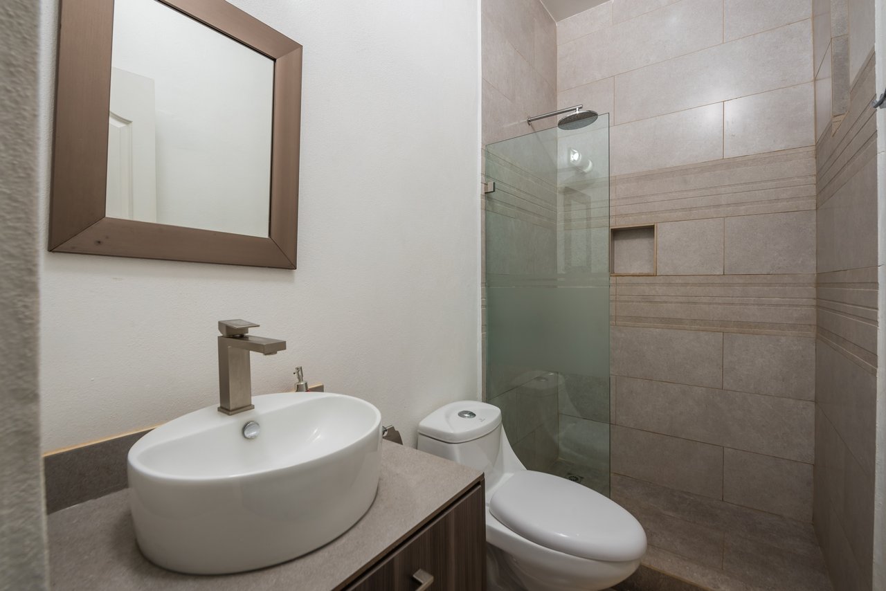 Portofino A1 | Tropical 2-Bedroom Condo Just 200m from Tamarindo Beach