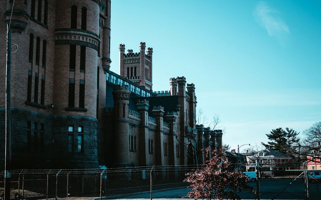 Cranston, RI Neighborhood Guide: East, West & Garden City