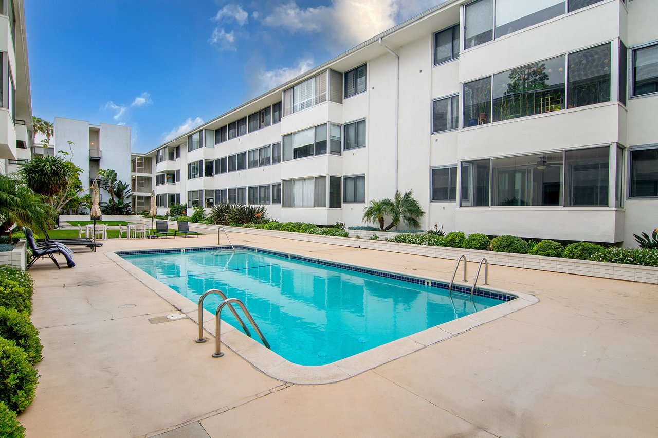 8701 Delgany Ave, #208