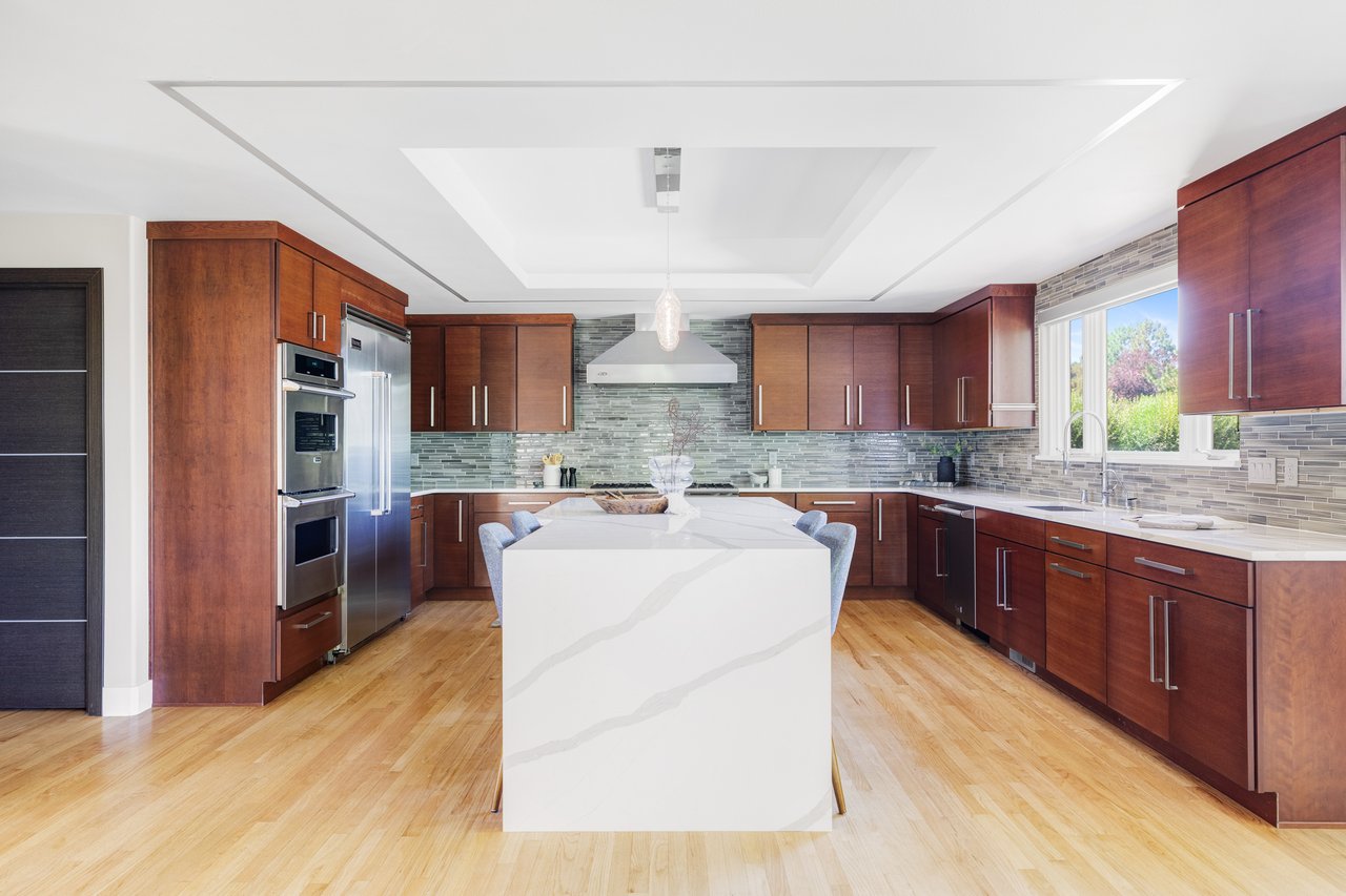 8528 Skyland Drive