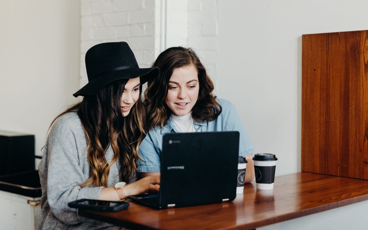 Should I Hire My Friend to Sell My House?