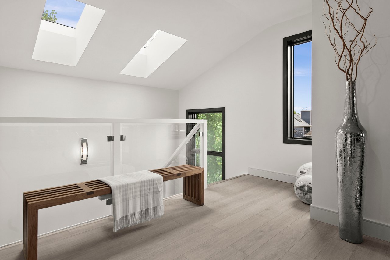 408 13 Street NW Unit: 3