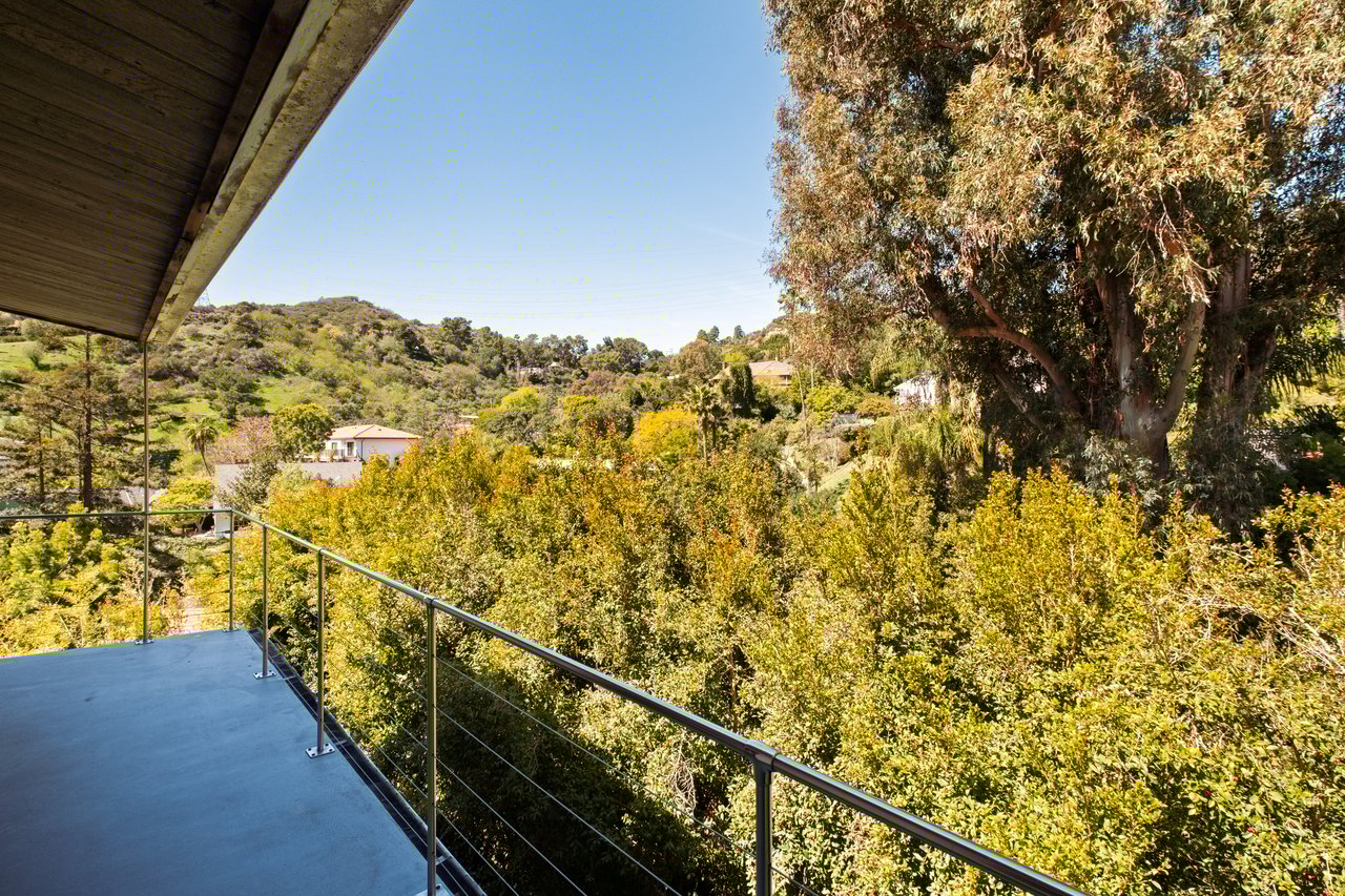 2776 Outpost Dr, Hollywood Hills
