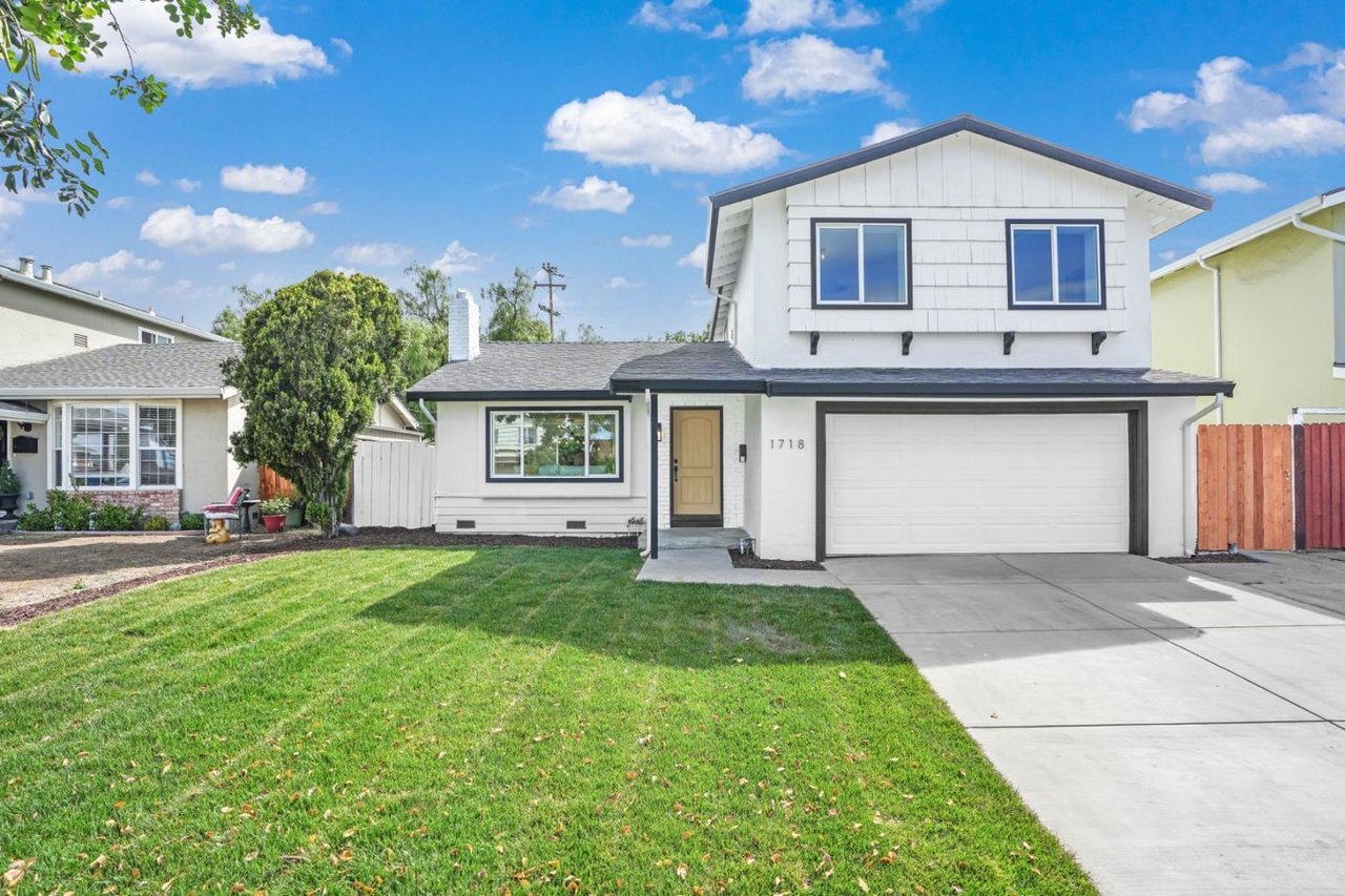 1718 Mount Rushmore Dr