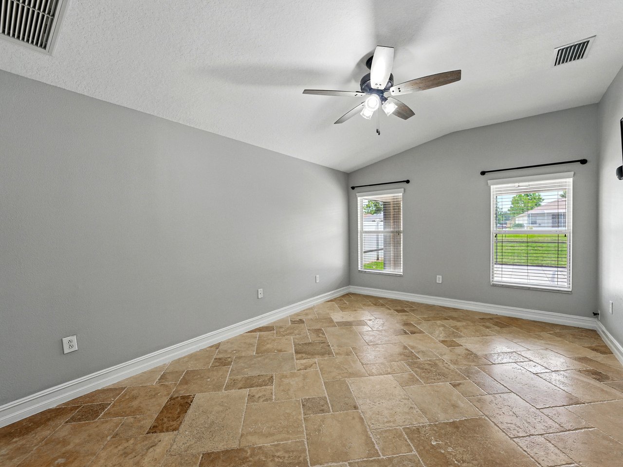 6957 BOULDER RUN LOOP