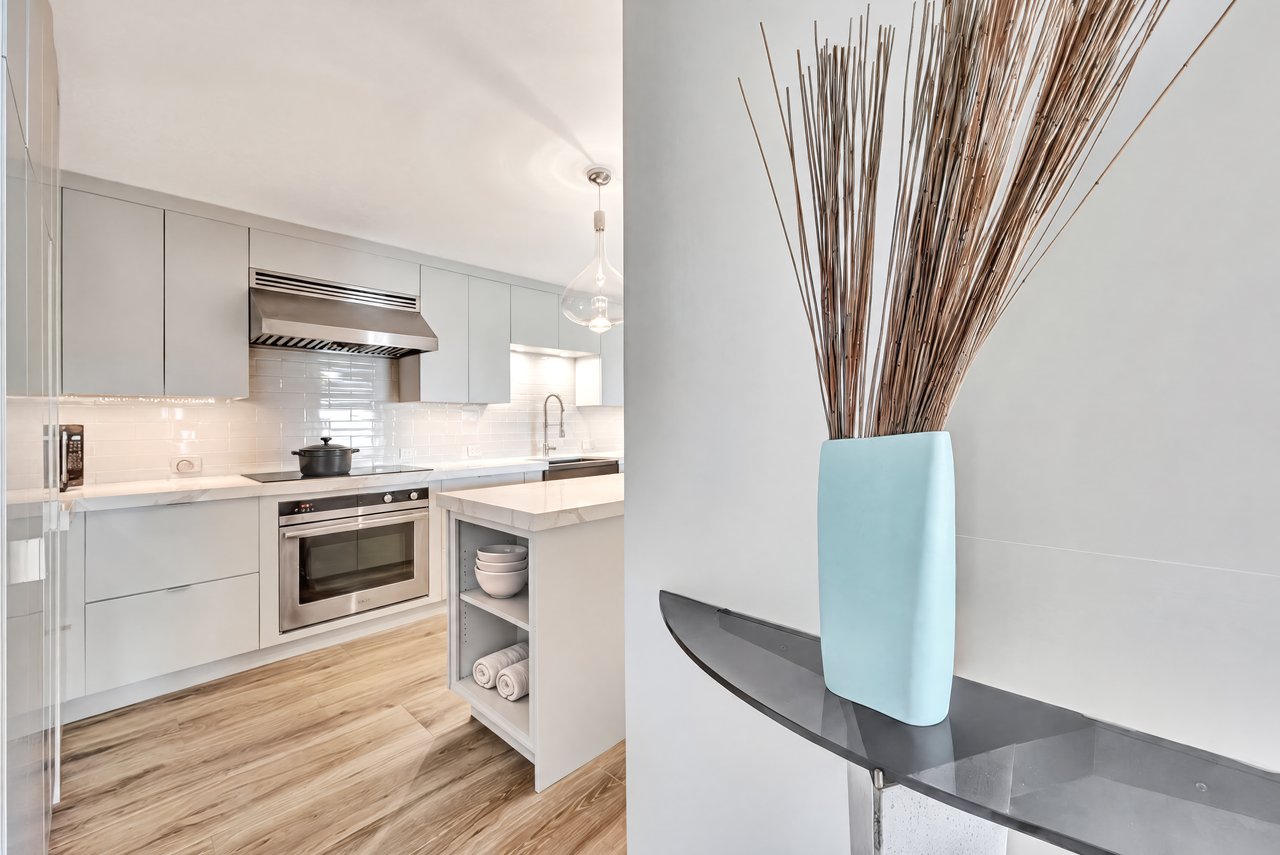 3951 Gulf Shore Blvd N 801 - Horizon House