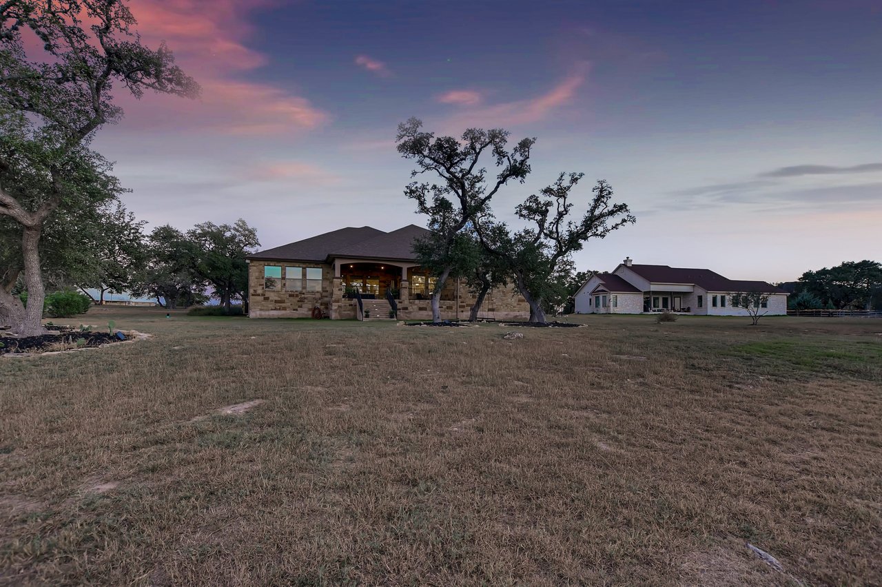 252 Island Oaks Lane