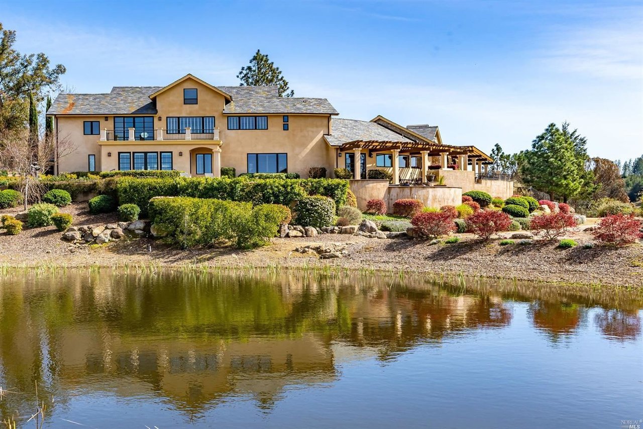 Luxury Napa Valley Compound