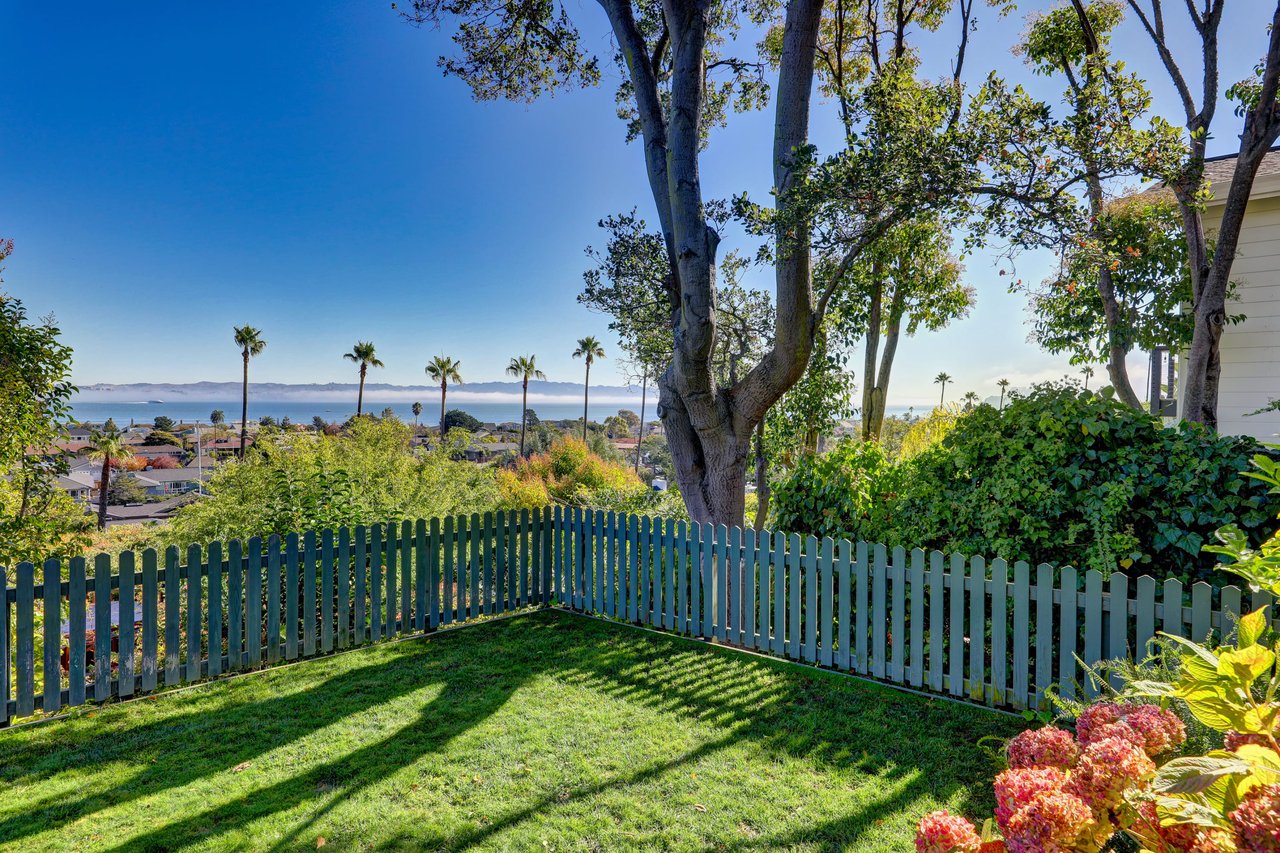 Newly Remodeled Home with Bay Views 