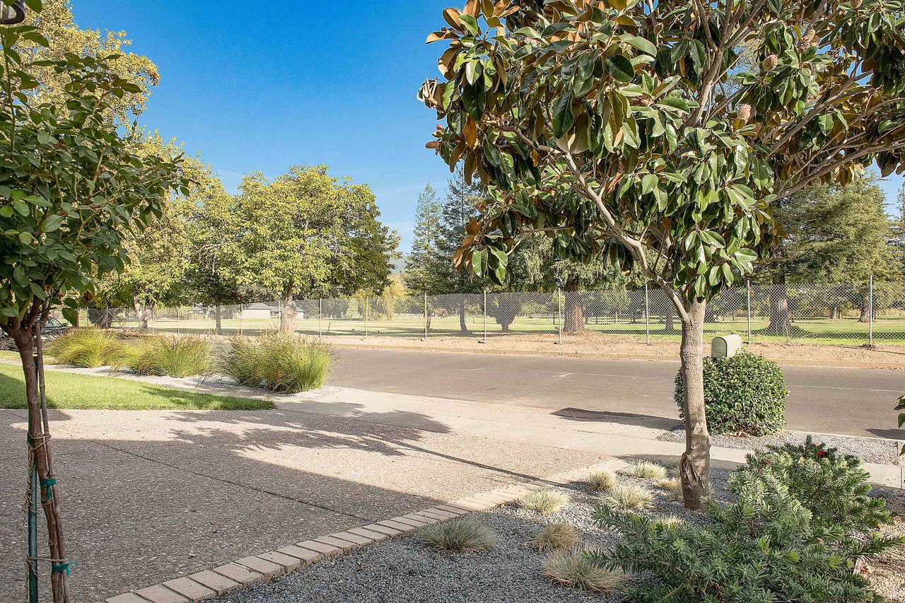 Sophisticated Calistoga Home - SOLD
