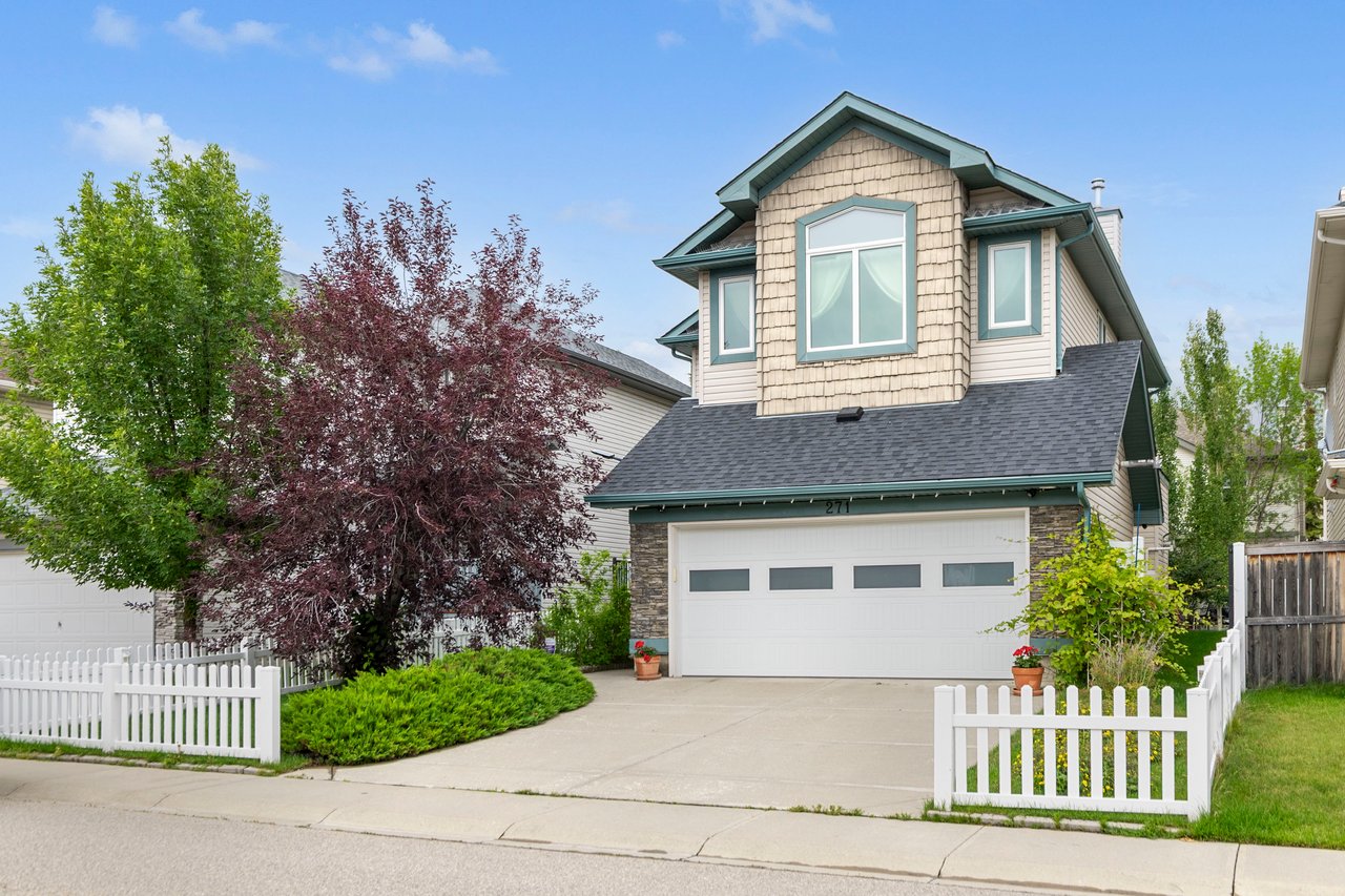 271 Royal Birch Way NW