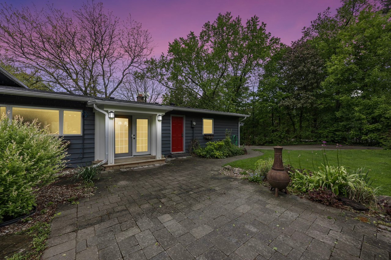 55 Old Church Road, King