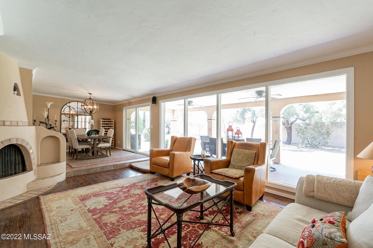 1445 W Cool Dr