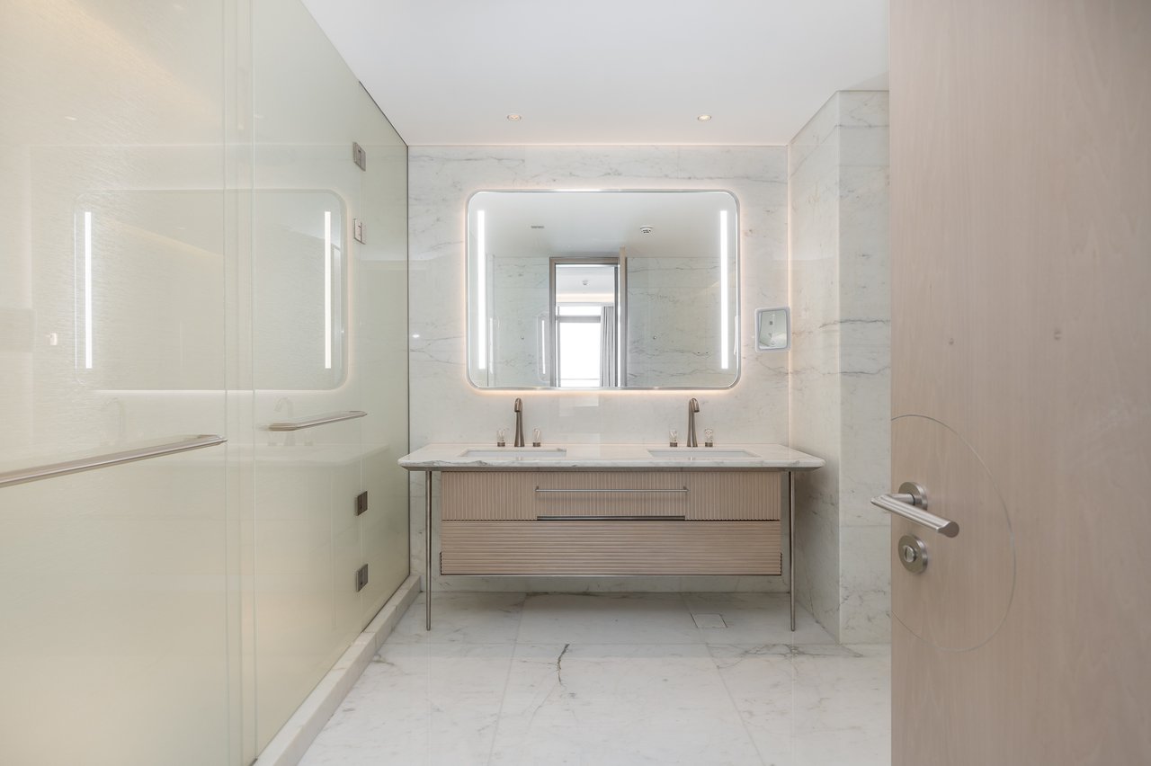 Four Seasons Private Residences - Apartment