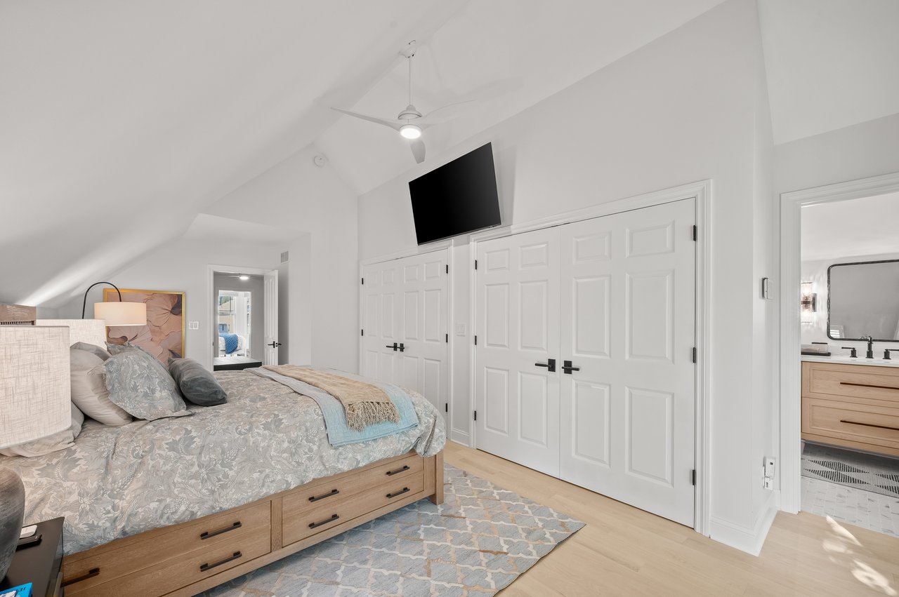 909 Lions Park Drive