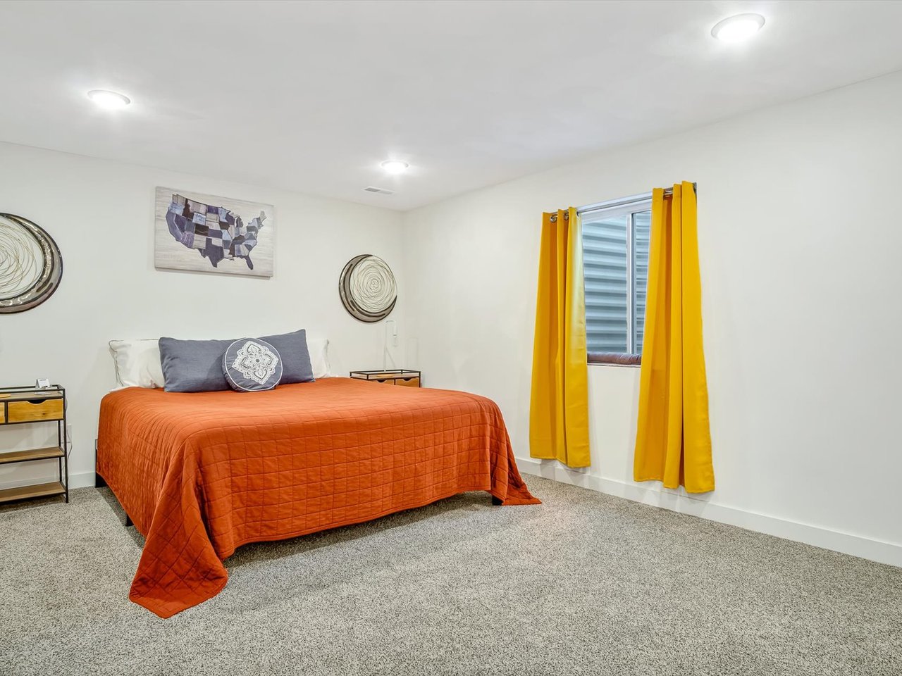 Contemporary Freeburg Villa on a Quiet Cul-de-Sac: 428 Firestone Street