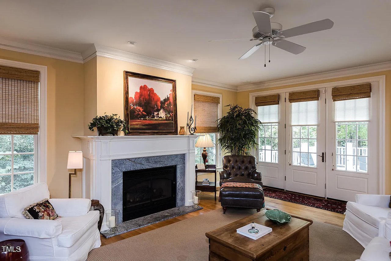 8 Sylvan Rd