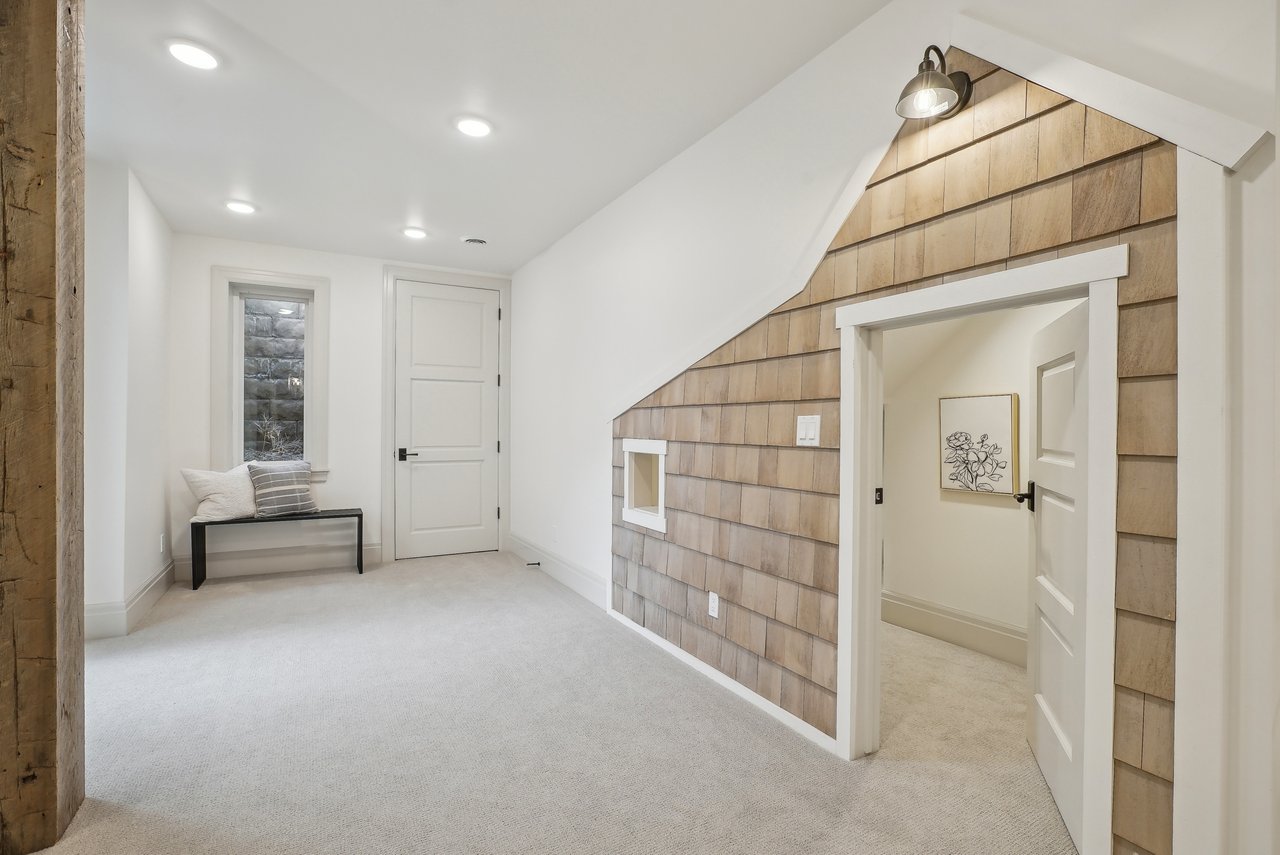A Lifestyle Retreat in the Heart of Midway
