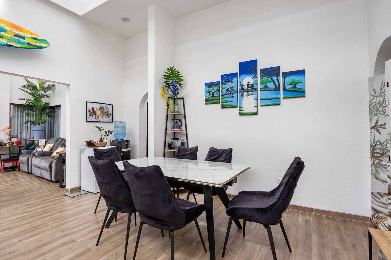 Casa Brillante & Casita Cinco Playas | Modern Home with Guest Casita, Pool & Mountain Views in Huacas