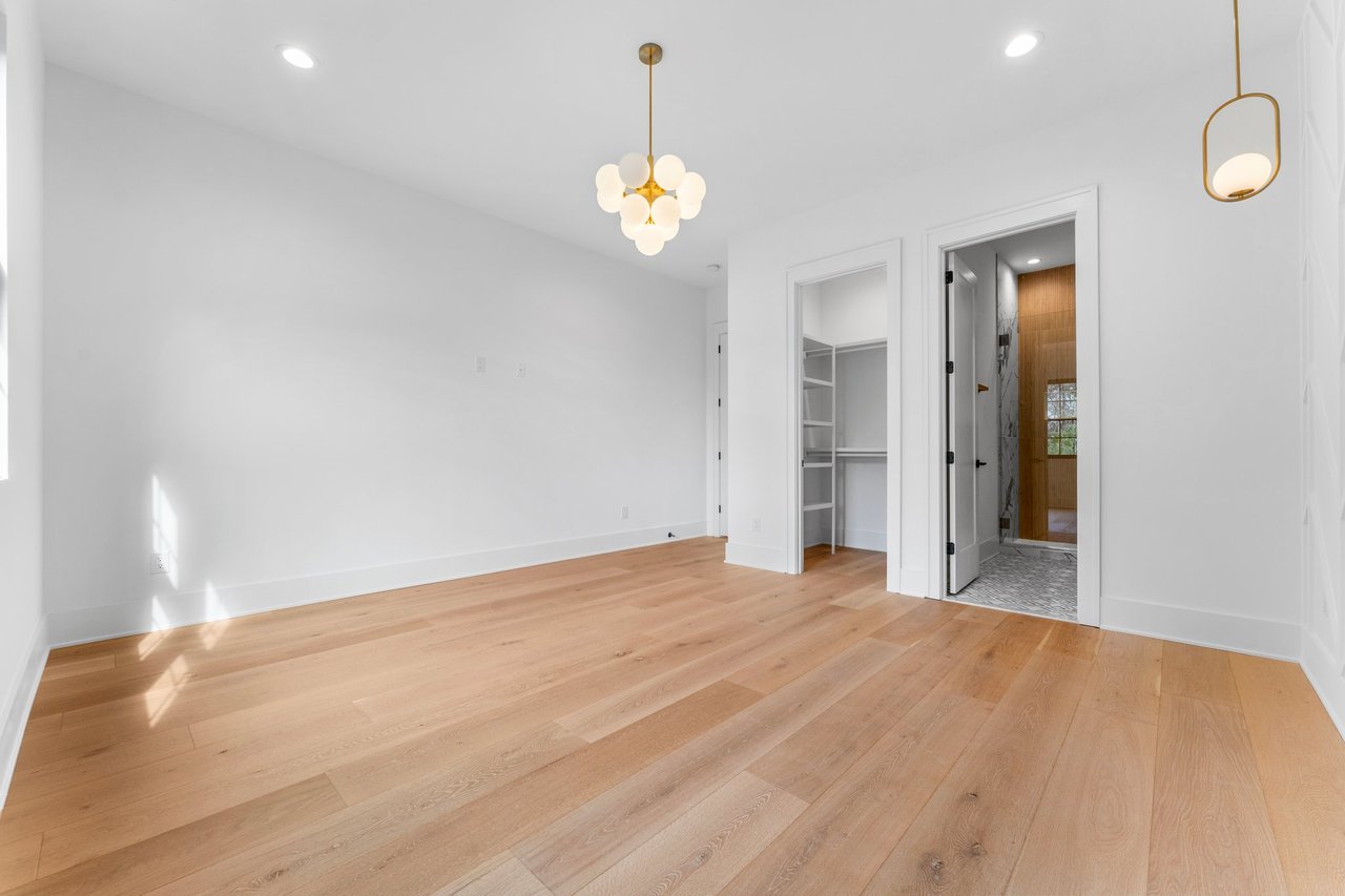 12200 Ellaberry Lane