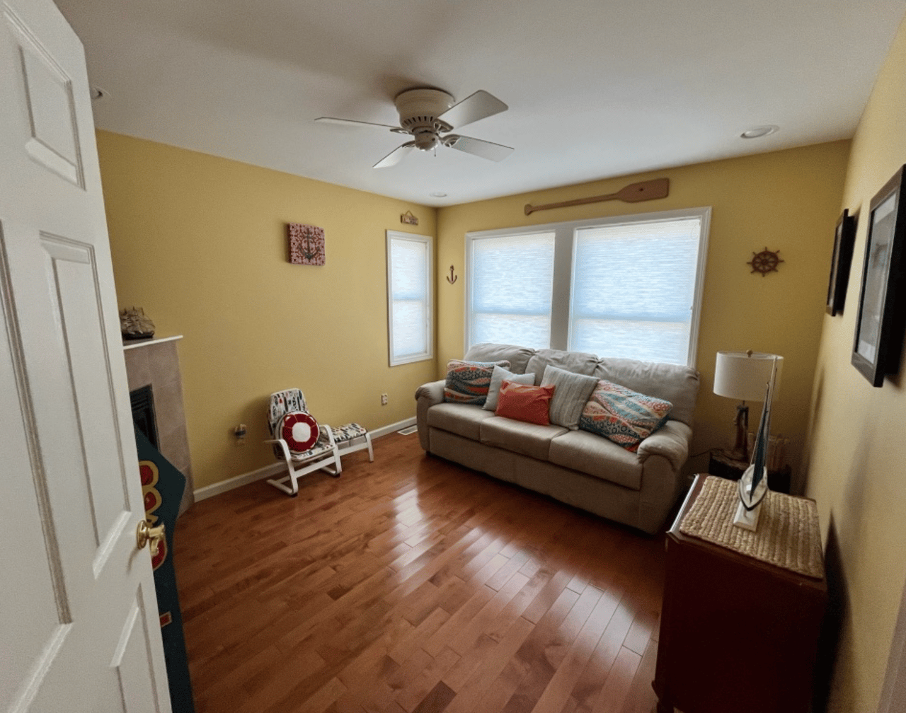 8 W Maryland Avenue