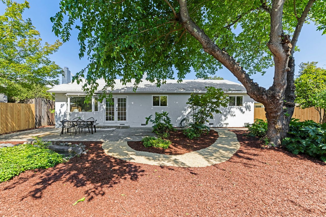1007 Harold Ln