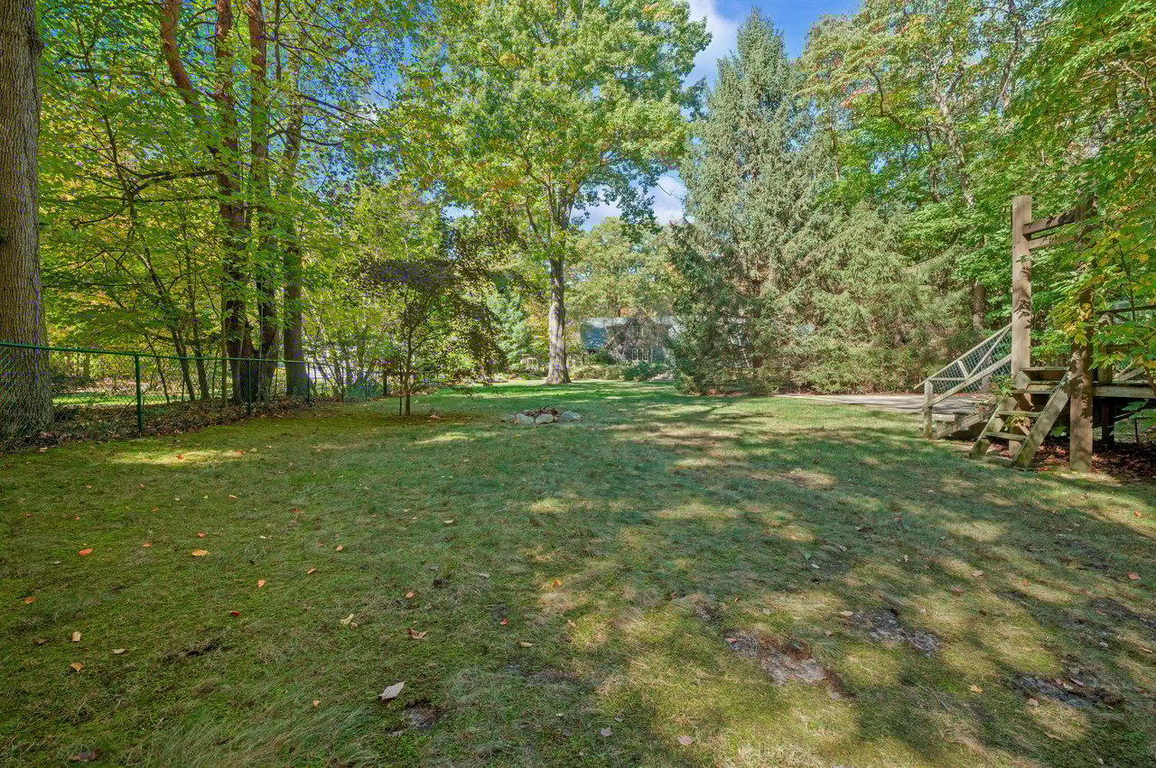 14657 Lakeshore Road