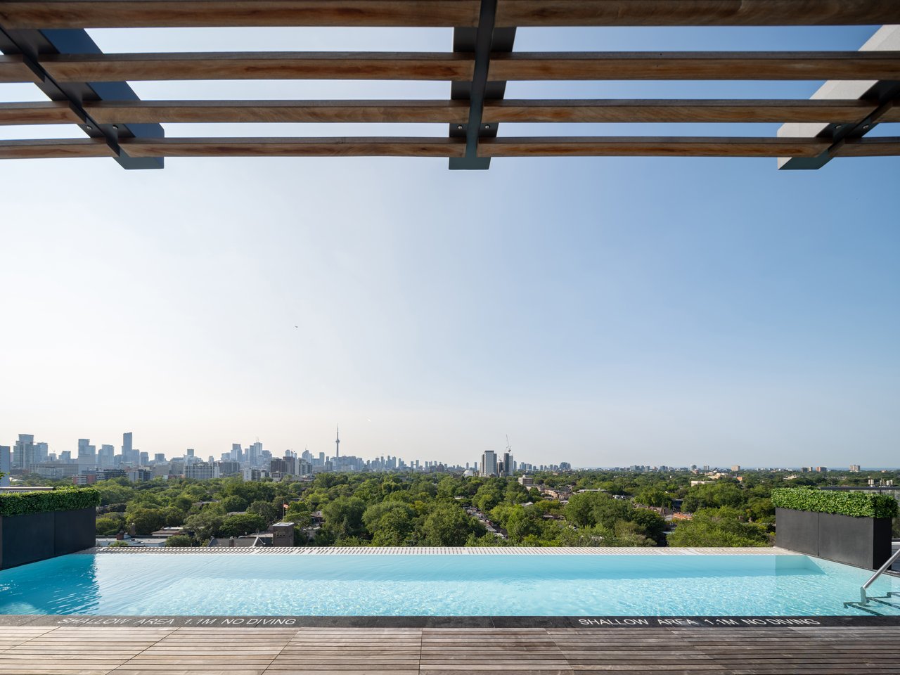 A Grande Penthouse In The Annex