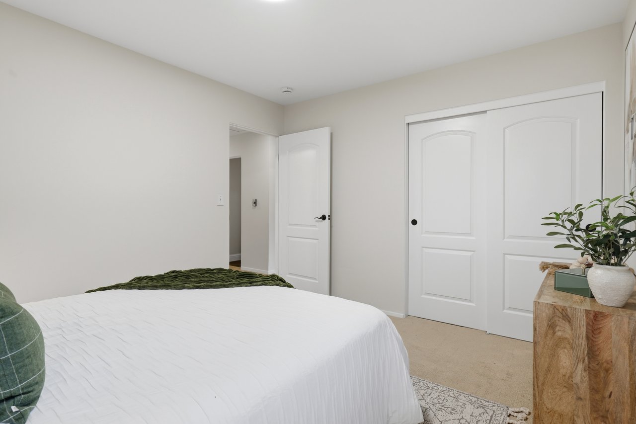 3240 Santa Maria Avenue