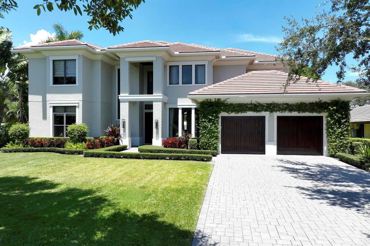 1950 Portage Landing N