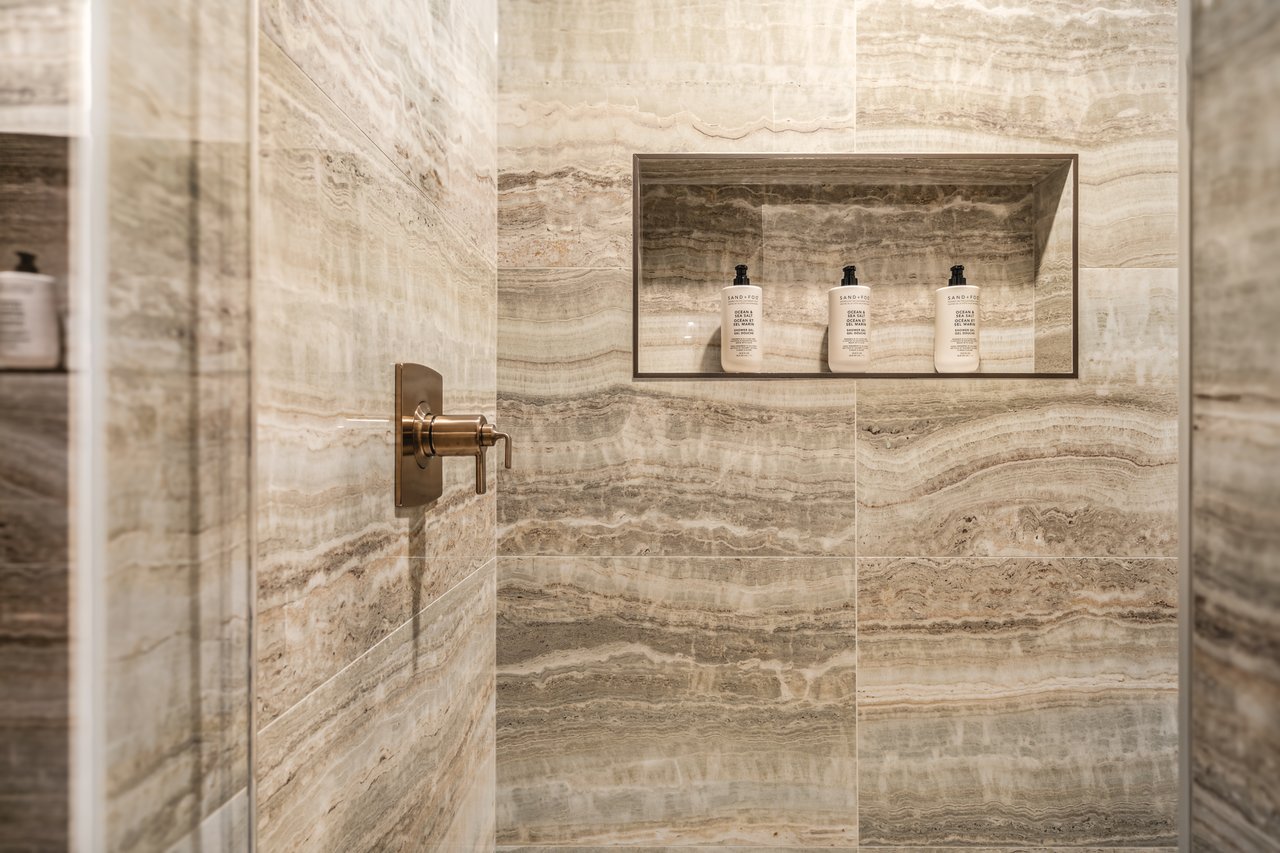 10 Cascade Ridge Unit: 205